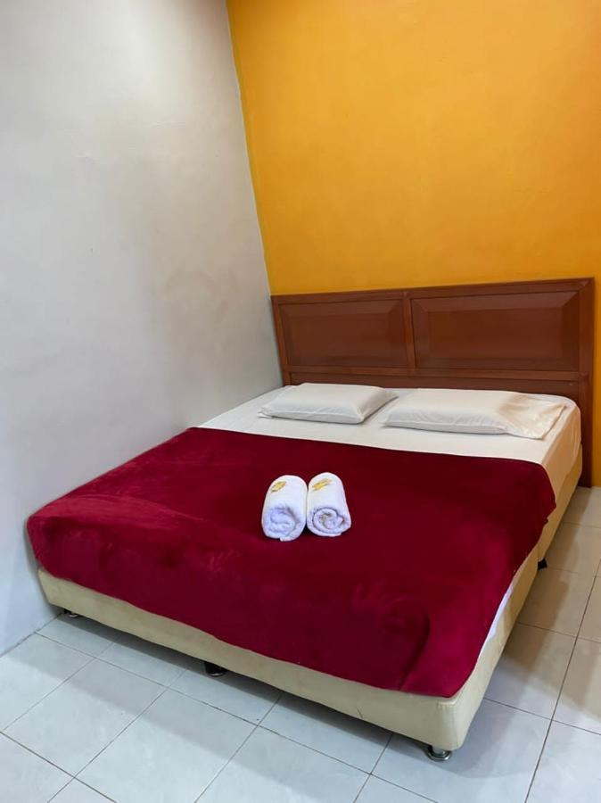 Samudera Hotel Kampung Kuala Besut Exterior photo